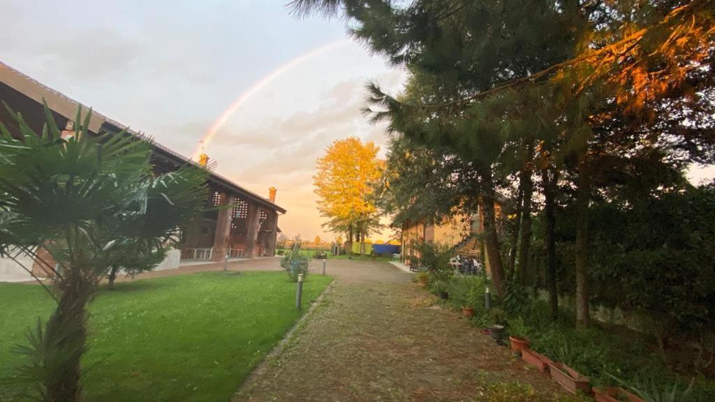 Antica Cascina B&B Borghetto Lodigiano ภายนอก รูปภาพ