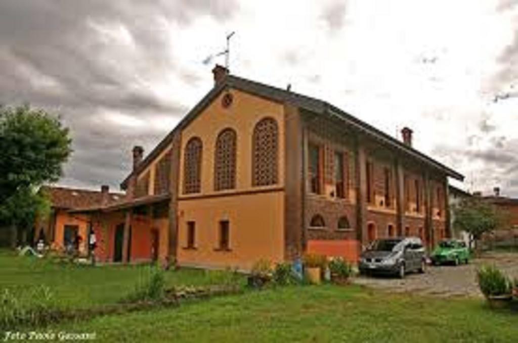 Antica Cascina B&B Borghetto Lodigiano ภายนอก รูปภาพ